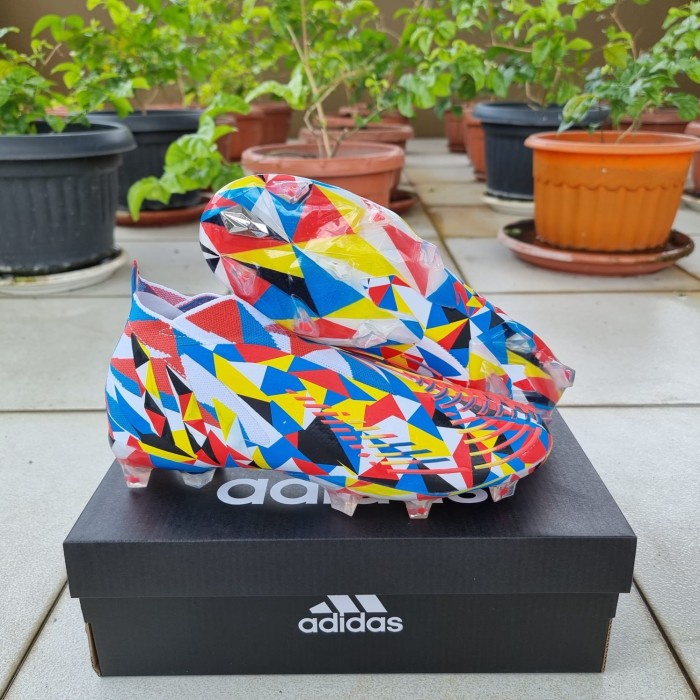 Harga Predator Edge Geometric Terbaru Des 2024 |BigGo Indonesia