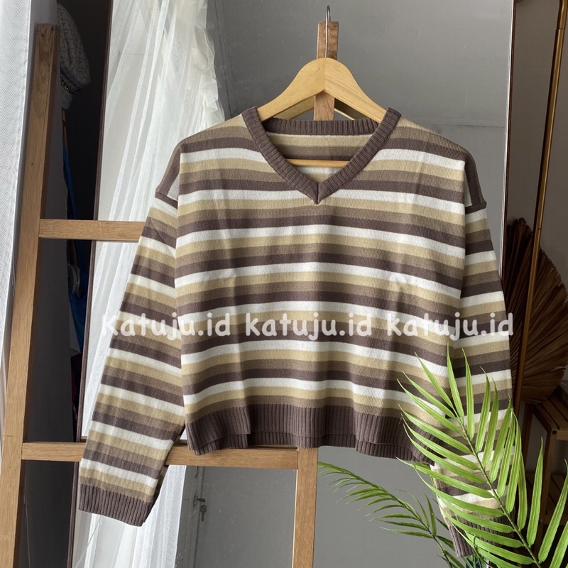 ATASAN RAJUT MOTIF GARIS DAILY OUTFIT VIOLA KERAH V NECK