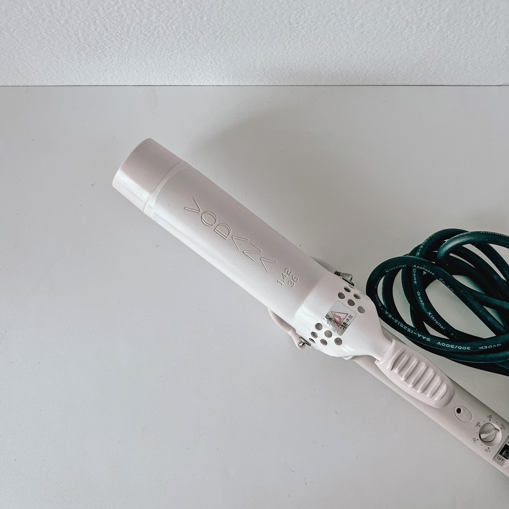 VODANA LIMITED EDITION CURLING IRON - PRELOVED / USED