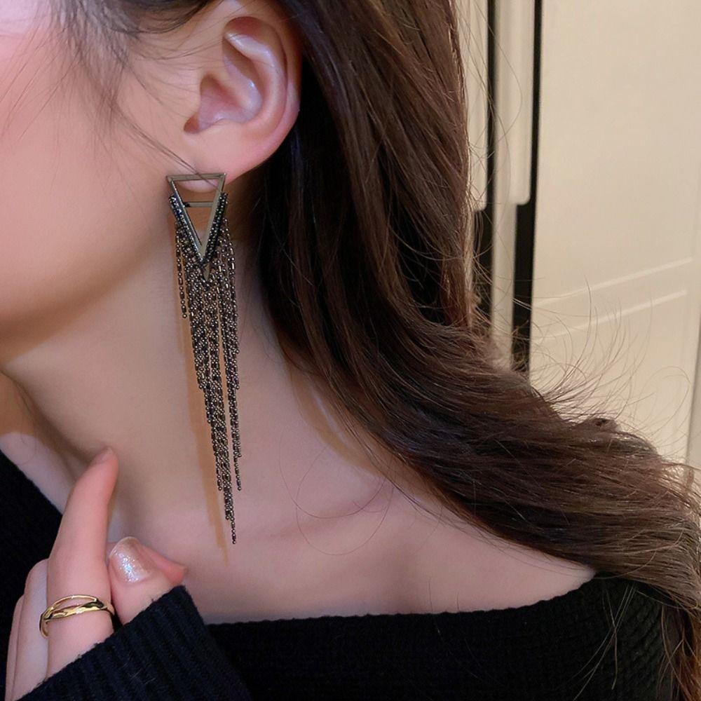 Mxbeauty Wanita Stud Earring Hadiah Minoritas Punk Rantai Panjang Fashion Desain Tembaga Segitiga Menjuntai Earring