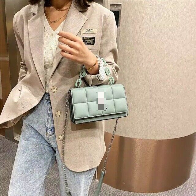 BJ71007 - BEIGE/BLACK/GREEN TAS TOTE BAG HANDBAG SLEMPANG TALI RANTAI BESI TAS ROTI SOBEK TAS WANITA FASHION IMPORT MODIS ELEGAN TERMURAH TERLARIS TERBARU BAGSTORE JAKARTA TAS BATAM ZCJ0731 ELJ5095 5096 CR7302 7402 LT1843 JT8132 BQ2851 RA143