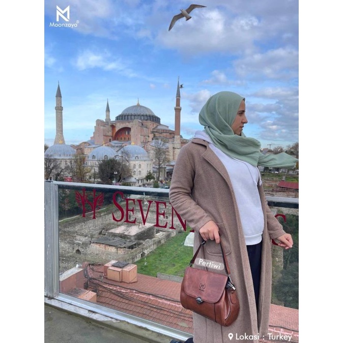 Tas Selempang Wanita Unik Pertiwi by Moonzaya Lokal Brand Original