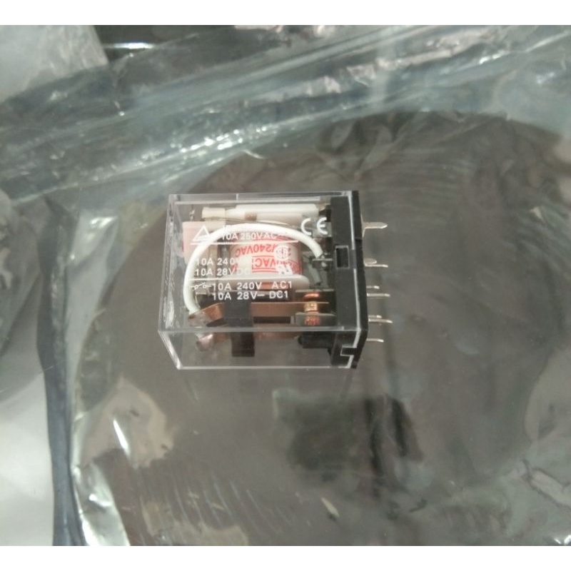 Relay LY2N AC 220V 10A 8pin merek ZN jual per/10pcs  relay ac 220v 10a 8 kaki
