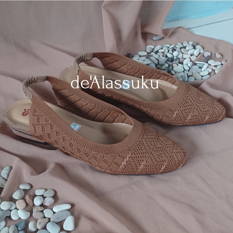 Alassuku.ID - Sepatu Slip On Rajut Tali Belakang Hak 2cm