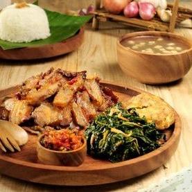 

Limited | KP8 | 500 gram Daging Babi Asap Sei babi smokey pork lezat murah