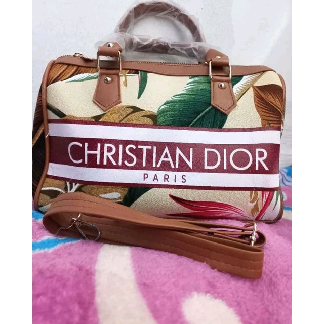 Tas import wanita christian dior