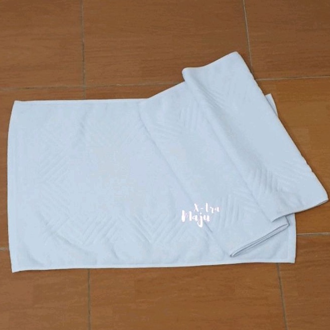 Keset Handuk Hotel Putih 40x60cm - TEBAL MERESAP
