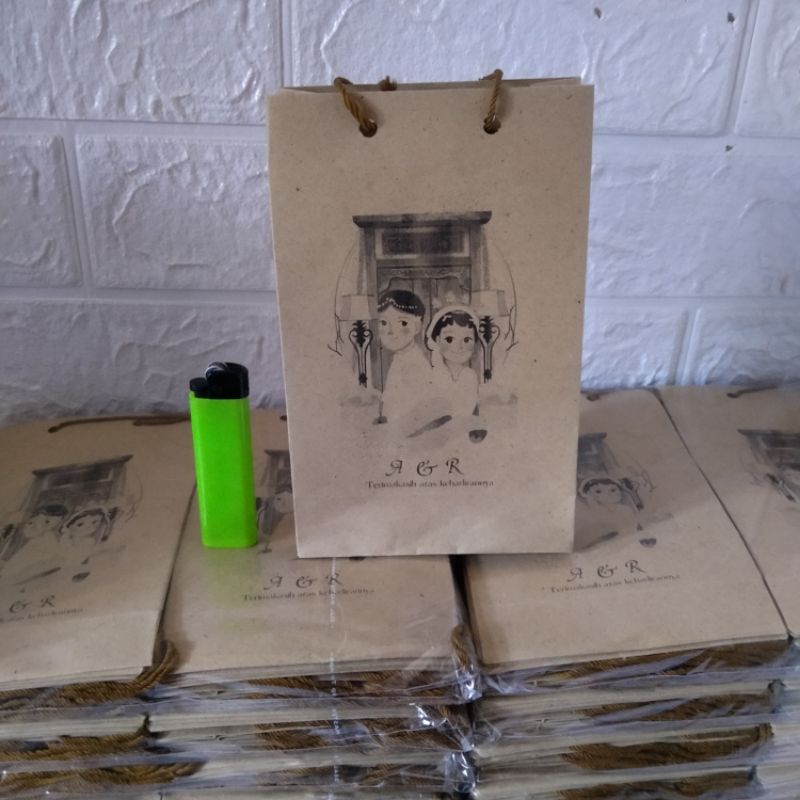 

Paperbag Sablon ukuran 11x5x17cm