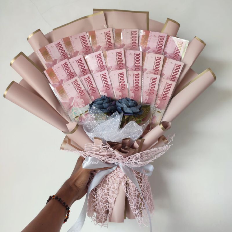 Buket bouquet wisuda pernikahan ulang tahun dan acara besar bisa request warna dan tambah kartu ucapan