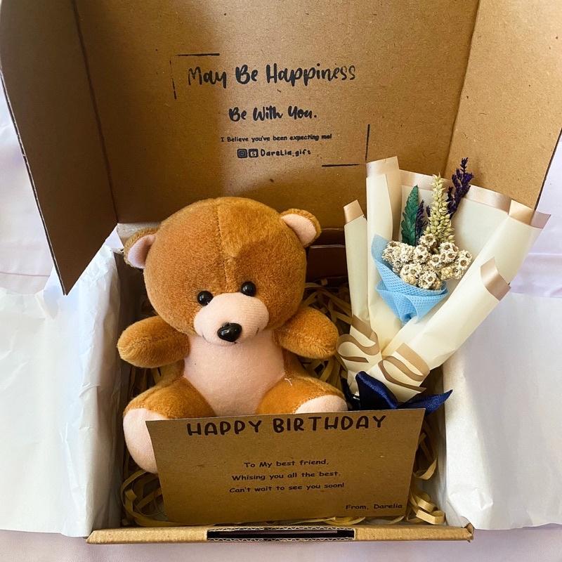 

Ready/ Hampers Boneka Dan Snack/ Hampers Ulang Tahun/ Kado Ulangtahun/ Kado Cewe/ Kado Wisuda/ Hampers Wisuda/Hampers Gemesh Best Seller