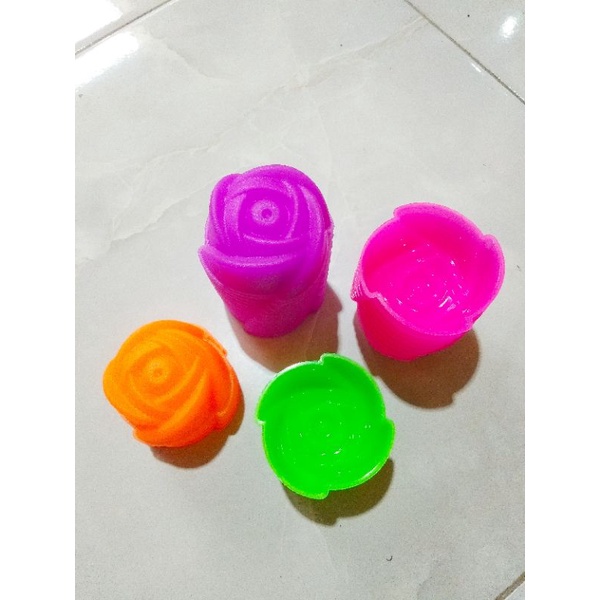 Diskon Cetakan kue  Kukus/Citakan Motif Bunga isi satu lusin 12 pcs