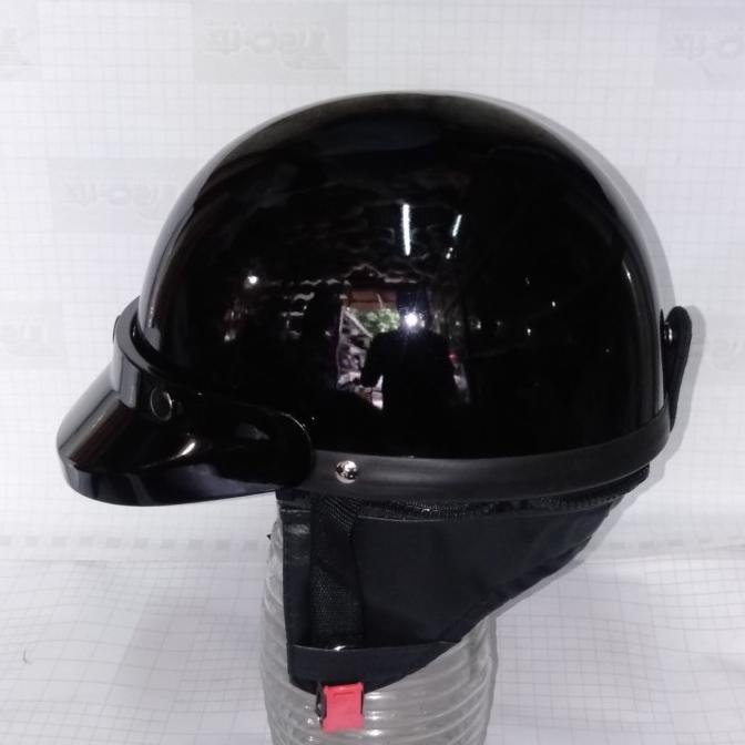 helm chips. helm vespa. helm jadul retro