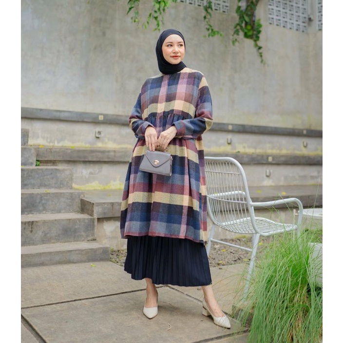 DENIA SQ/MAHARA ID/TUNIK