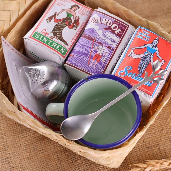 

Tea Hampers Souvenir Teh jadul enamel indonesia - Kala Hampers