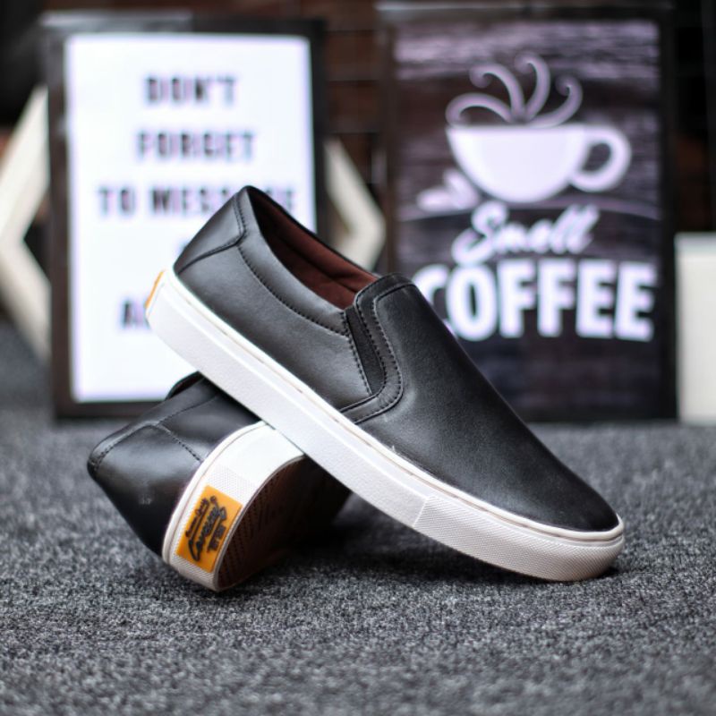 Sepatu Casual Pria Sneakers Tanpa Tali Slip On Kulit Asli Slop Santai Main Kerja Kuliah Murah