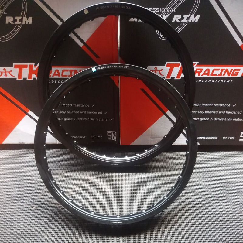 Velg Alumunium Set Hitam 1.60 / 1.85 x 18 TK Racing