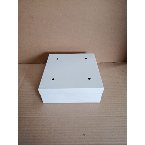 

Kotak Nasi Polos Box Nasi Polos 19.5x19.5x7.5 Dus Lunch Box Polosan 19.5x19.5x7.5 cm