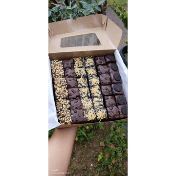 

fudgy shiny brownies/Brownies panggang