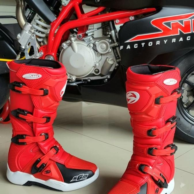 Sepatu trail SND merah 2022
