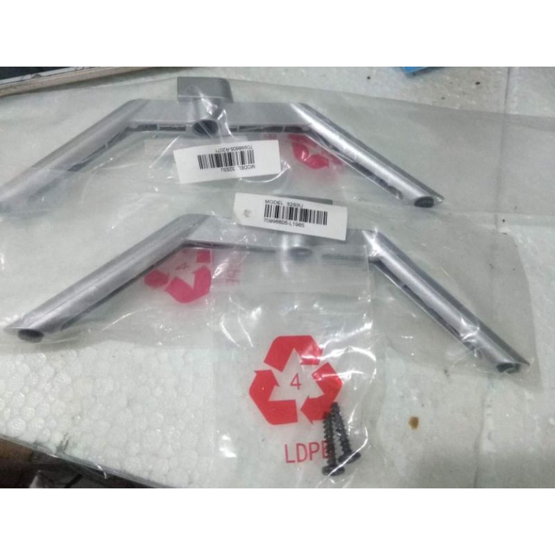 Stand kaki TV COOCAA 32S3U kaki coocaa