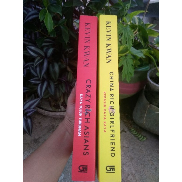 Crazy Rich Asian / Crazy Rich girlfriend by Kevin kwan