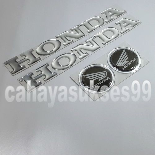 

TERLARIS | Sticker Motor Emblem Timbul Honda Silver 20cm Logo HONDA 4,7cm Bulat