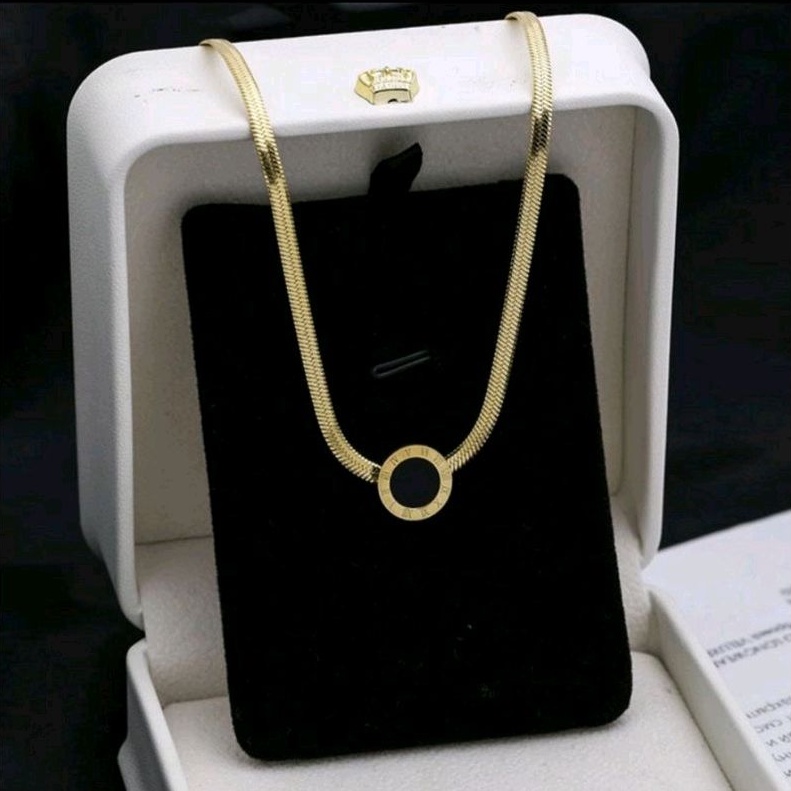 Perhiasan Wanita - Kalung Titanium Asli Gepeng Liontin Bulat Hitam Anti Karat