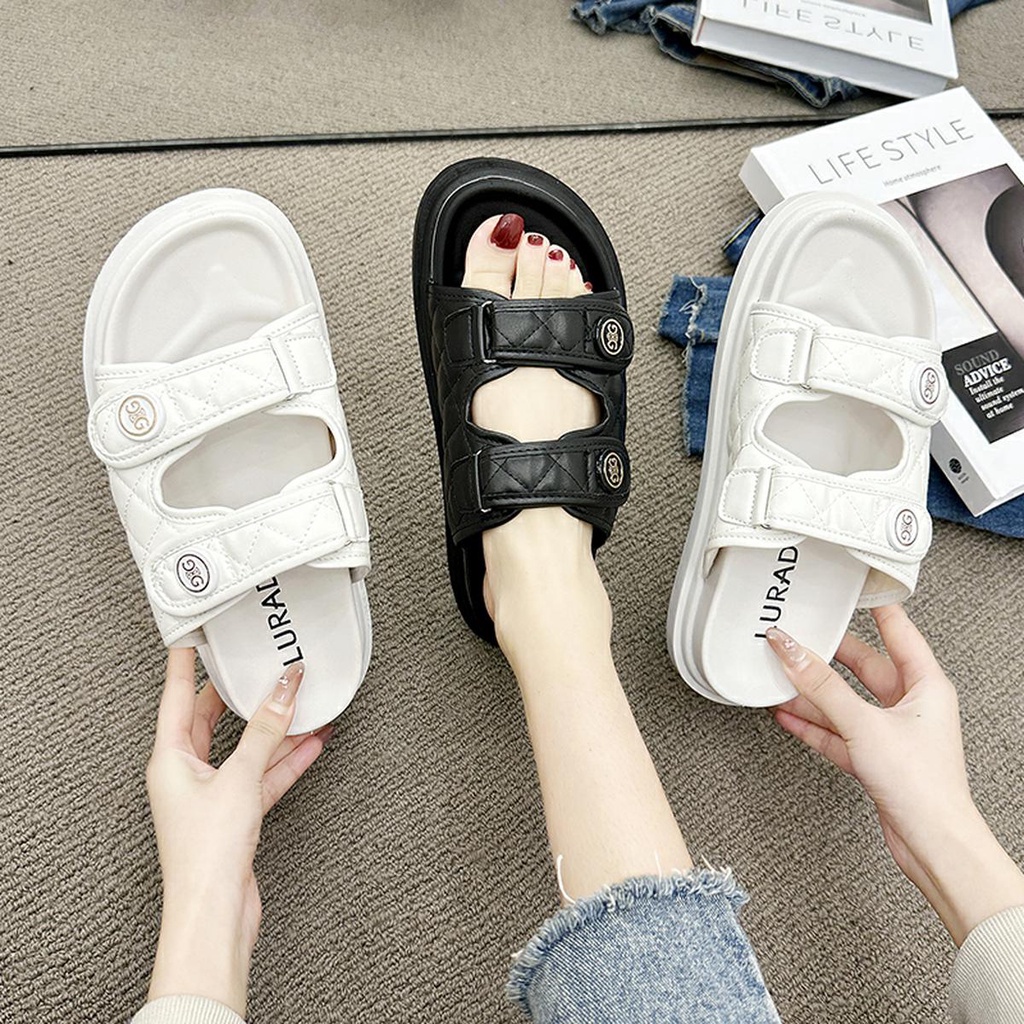 Sandal Slop Wanita Elegant Trendy Casual Premium Terbaru Sendal Slip On Cewek Kekinian Anti Slip Fashionable