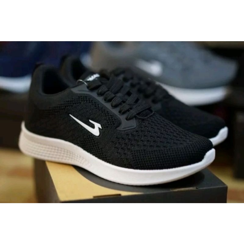 SEPATU SEKOLAH / SEPATU SNEAKERS HITAM POLOS/ SEPATU SNEAKERS HITAM PUTIH SMP SMA