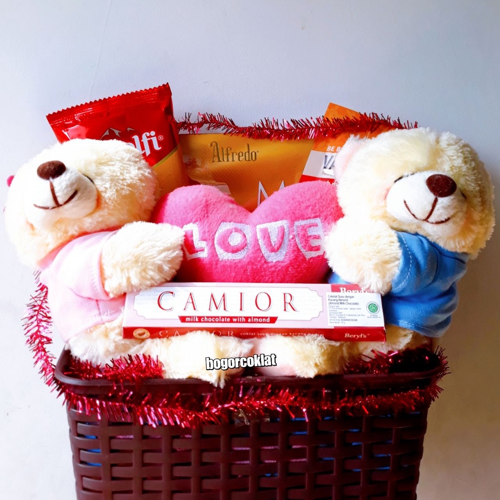

Parcel Valentine Teddy Couple