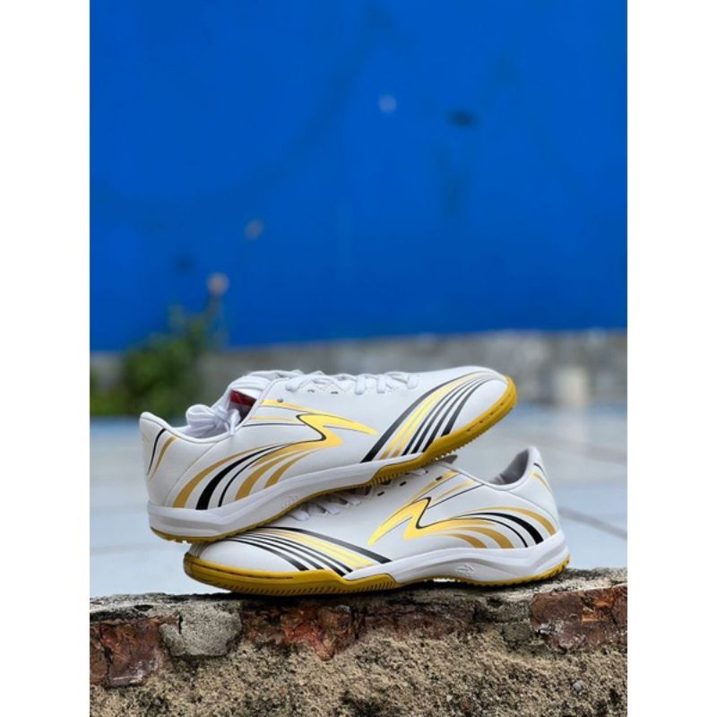 sepatu futsal SPECS 2G Neo in terbaru