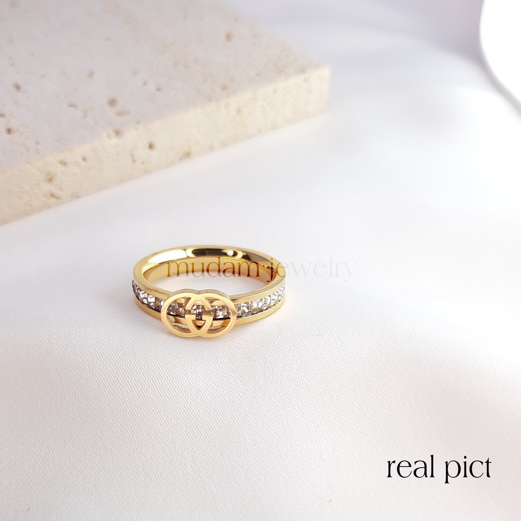 Cincin Titanium Model Gc Dengan Diamonds Artifisial Full Kelilinng Warna Rose Gold, Gold dan Silver