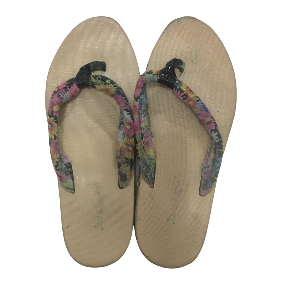 PRELOVED SANDAL WANITA
