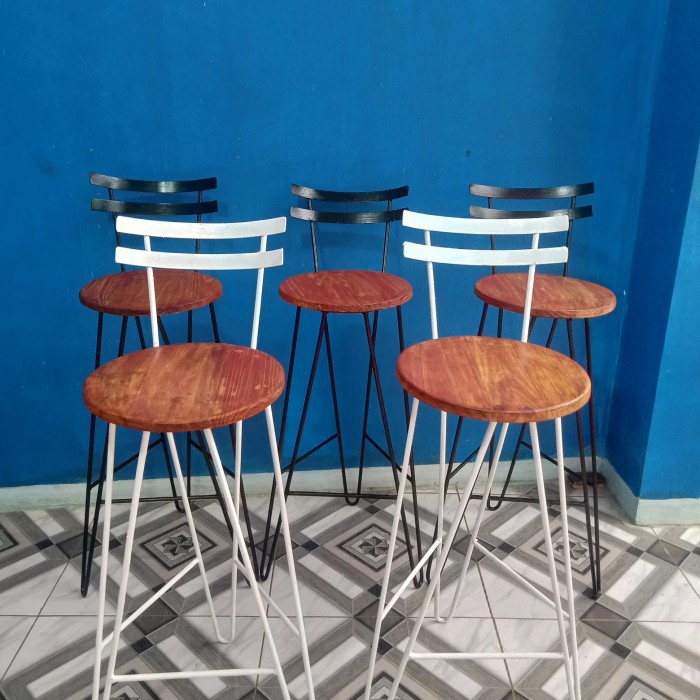 Kursi Bar kaki besi kayu jati Belanda
