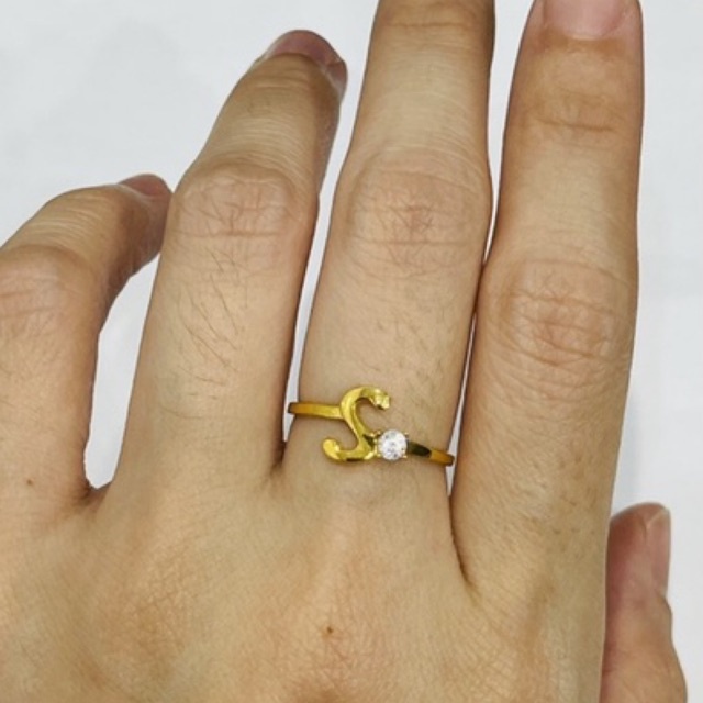 Cincin simpel huruf S permata tunggal uk 13 emas 20K