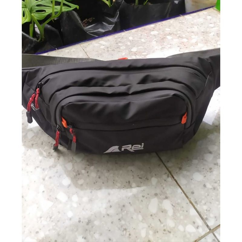 Tas Selempang Waistbag/Slingbag Pria Bahan Kanvas tebal Anti air / Tas Selempang