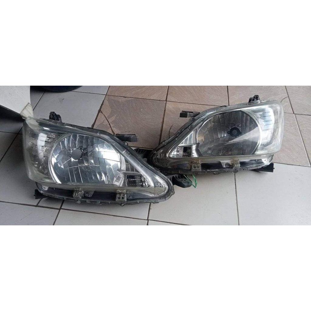HEADLAMP INNOVA 2012-2015