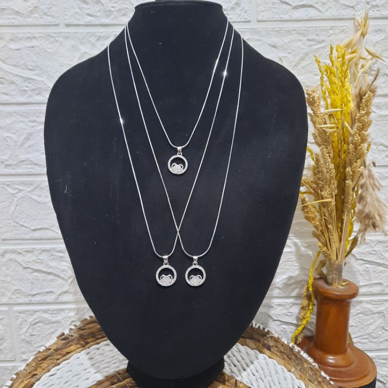 Kalung + Liontin Wanita / Lermata Tiga Silver / Anti Karat Kuat