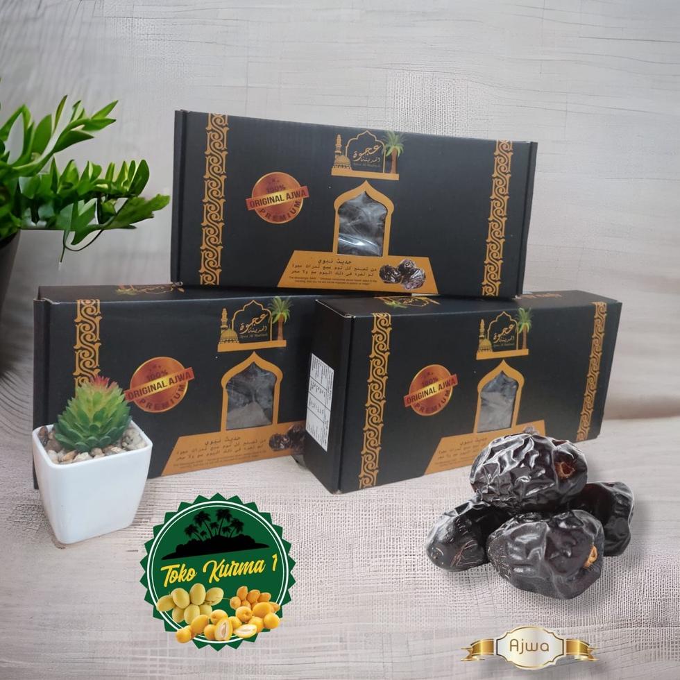 

Wow Murah Meriah.. kurma ajwa /kurma nabi jumbo 500gr (kemasan dus ) 06A
