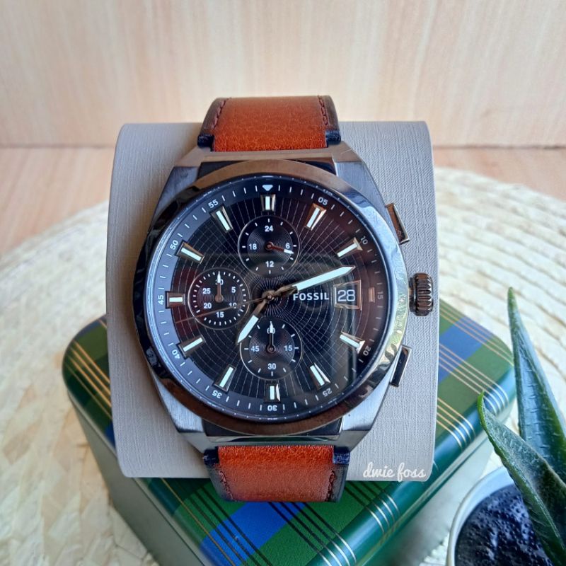 Jam F0ssil Everett Chrono Amber Brown - Black Dial FS5799 Original