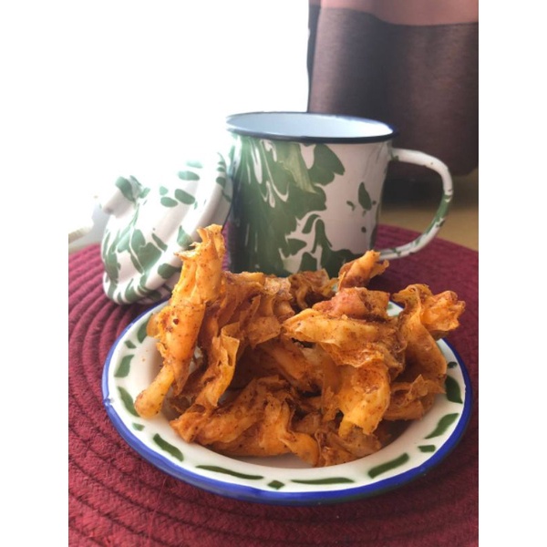 

Micinya.id - Keripik Singkong Pedas 500gr