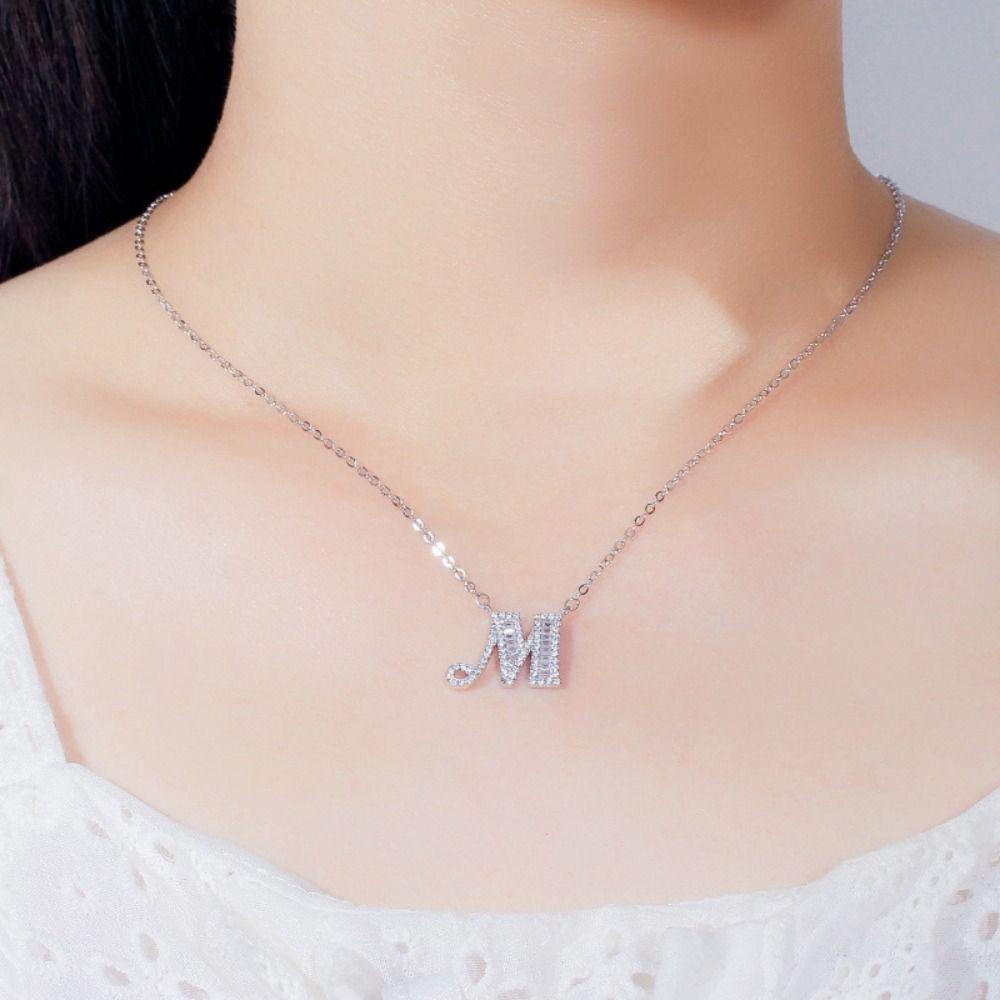 Mxbeauty Kalung Liontin Alfabet Hadiah Desain Fashion 26huruf Liontin Pria Pasangan Tembaga Gaya Jalanan Korea Perhiasan