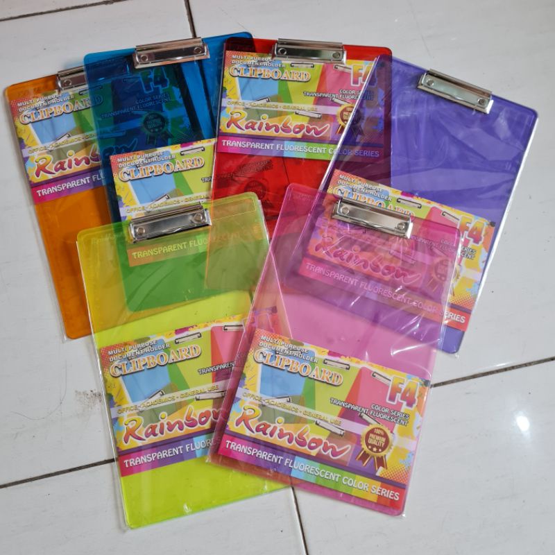 

ClipBoard / Papan Jalan Bening Warna Transparan 24 x 35 cm / Ukuran F4