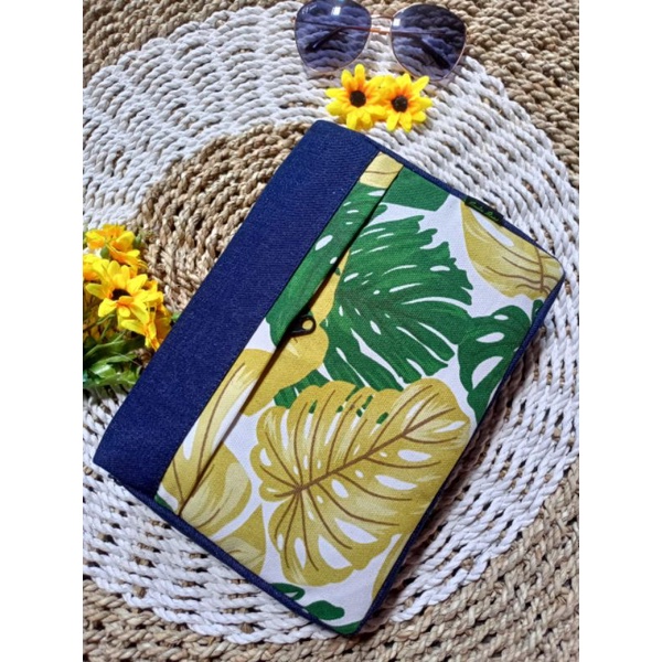 

Sampul Cover Al Qur'an Makna+saku, AlQuran Bacaan, AlQuran Uk A5, B6, A6,Hadist - Monstera