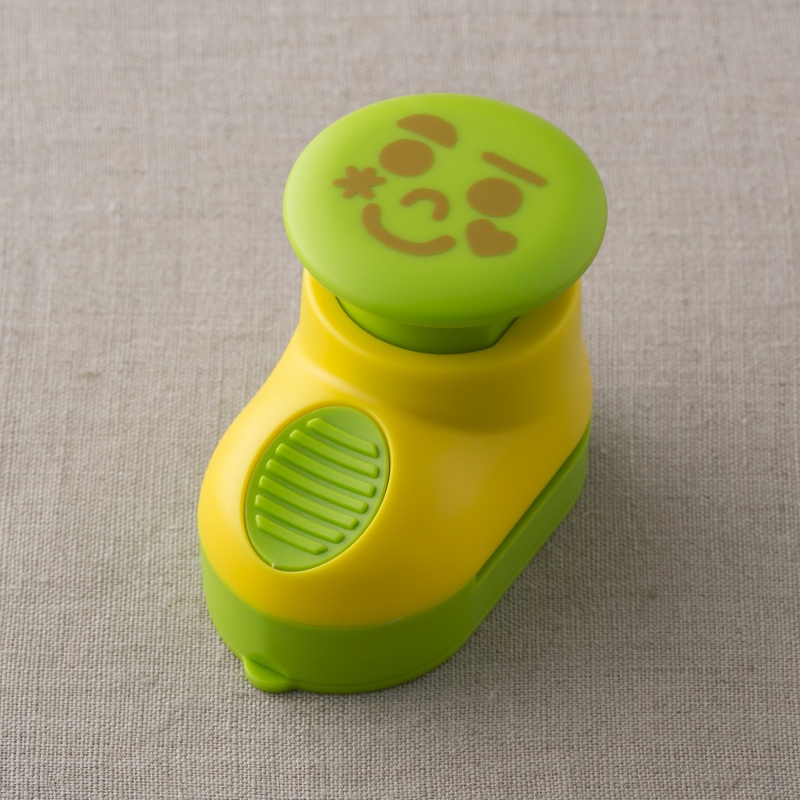 KAI Chuboos Seaweed nori puncher Face and Heart/ FG5171