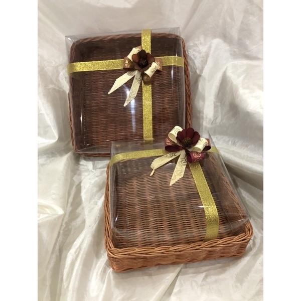 Kotak Kue Hantaran Pernikahan Mika Bahan Rotan Uk 25X25 Dan 30X30