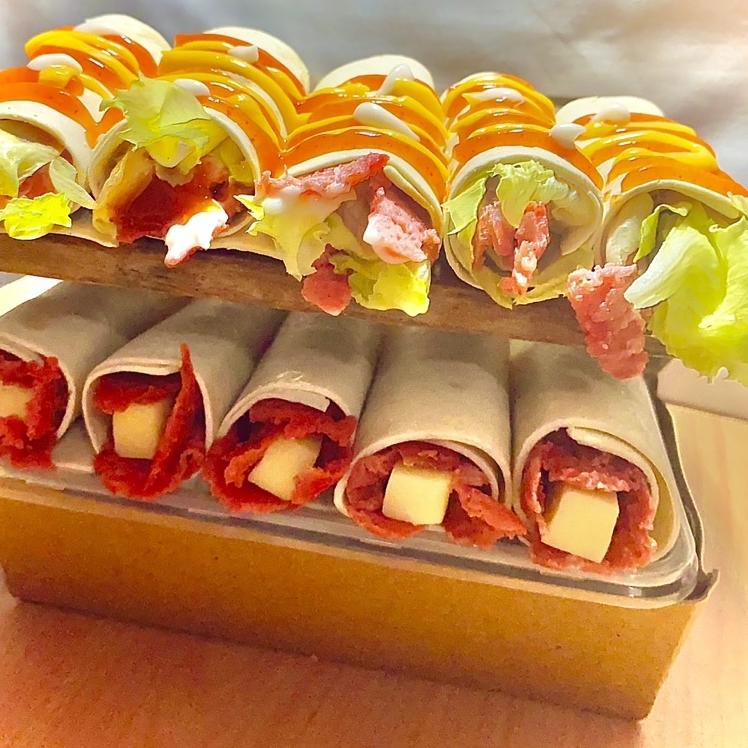 

Free Ongkir/ Pesen Kebab Frozen Mini Full Daging 1 pack isi 10 ENAK dan MURAH (Kemasan Vakum)
