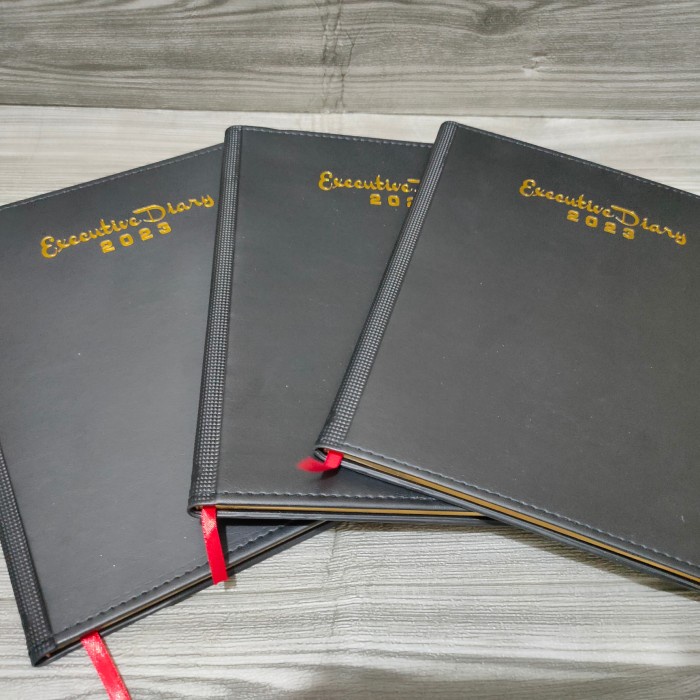 

Agenda Buku Agenda Harian Executive Diary 2023 / Agenda Executive Diary 2023