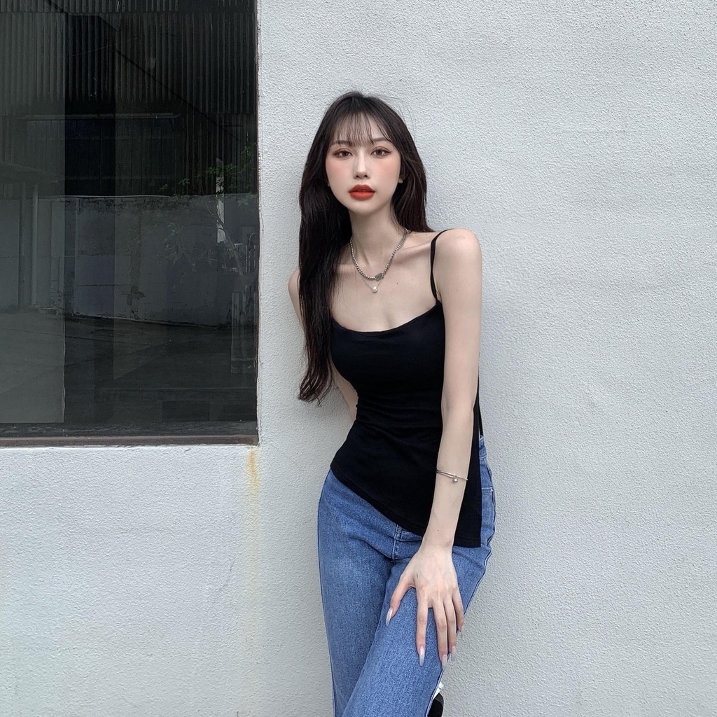 Suspender perempuan rasa desain ceruk bagian tipis memakai T-shirt musim panas atas hitam gadis panas bottoming pasang rompi kecil