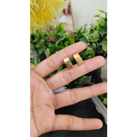 Anting Jepit Emas Muda